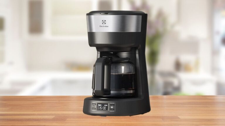 cafeteira eletrica electrolux ecm25