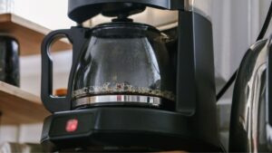 Cafeteira elétrica preta