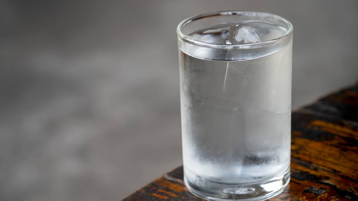 agua-gelada-no-copo